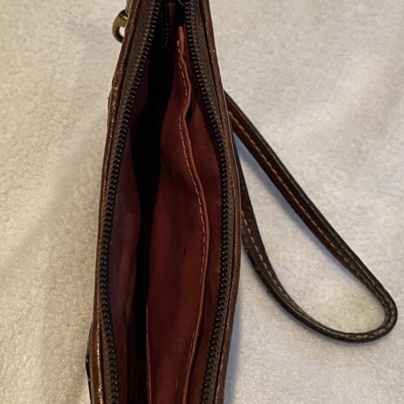 Coach wristlet - Picture 2 of 4